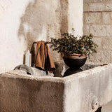 ferm LIVING | Hourglass Pots - Various Sizes - Black / Dark Grey