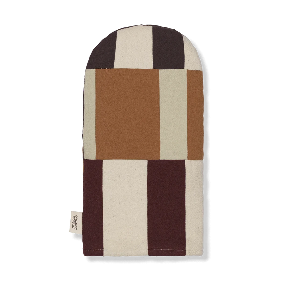 Patchwork oven glove in burgundy, tan and cream blocks