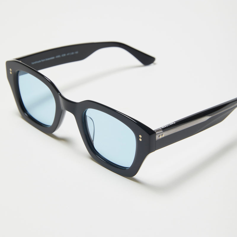 WAITING FOR THE SUN | Axel Black Frame Sunglasses - Black