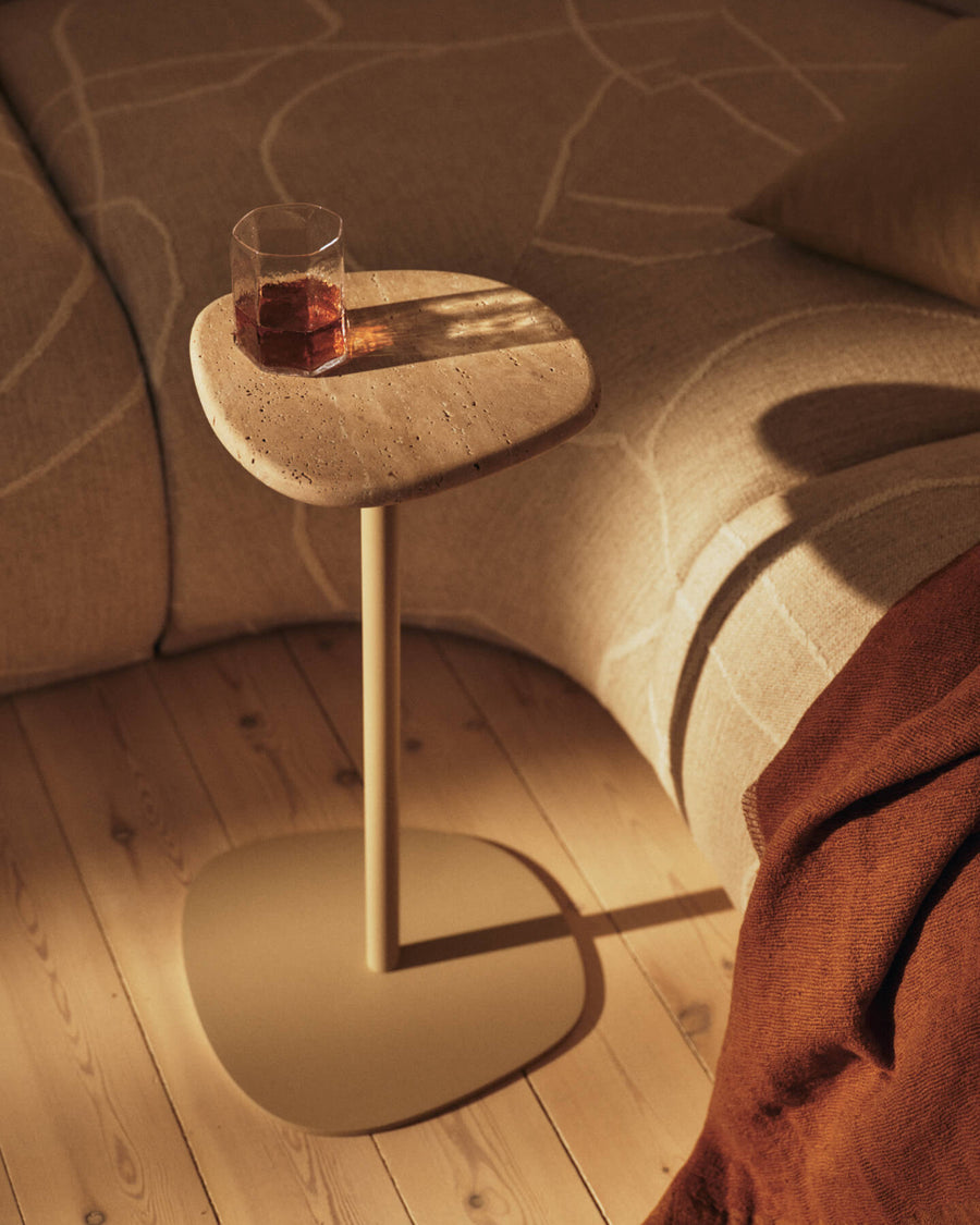 Kiru Glasses, Set of 2, Clear by ferm LIVING, on a curved side table