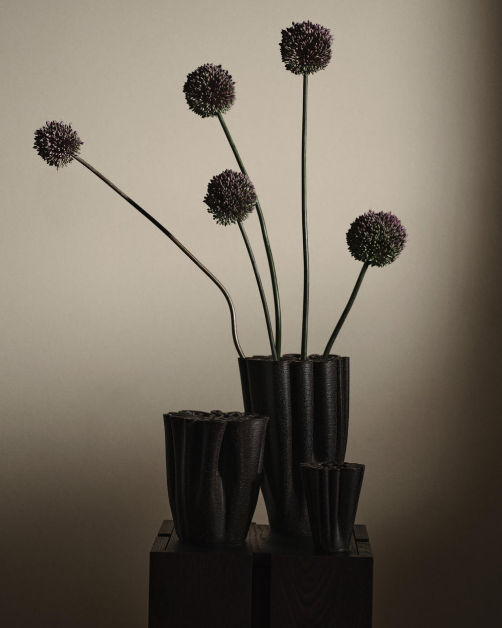 Dedali Vase, Medium / H18, Dark Brown by ferm LIVING, holding dark stems